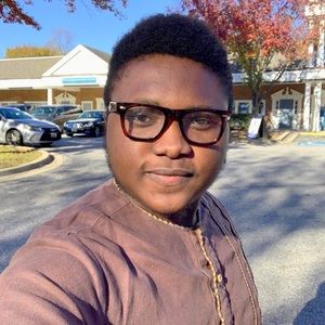 Meet your Posher, Adebola